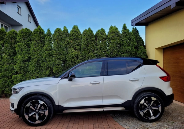 Volvo XC 40 cena 109000 przebieg: 205000, rok produkcji 2019 z Opoczno małe 781